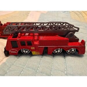 Vintage Tonka Matchbox Diecast Fire Truck Lot 3 Piece Set Red Ladder Pumper Toy